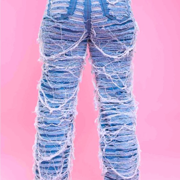 🔥Shredded Blue Denim Distress jeans - Picture 4 of 6